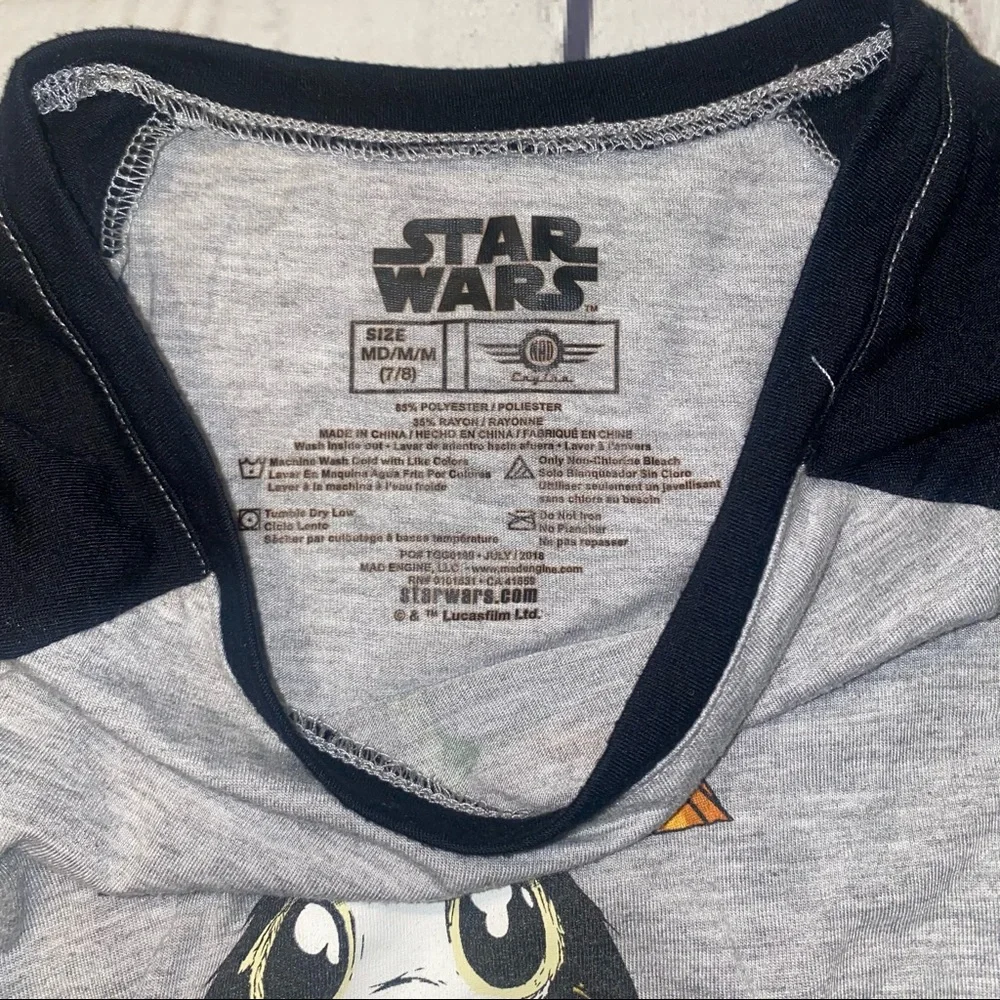 Star Wars Porg in a pumpkin shirt. - Picture 2 of 3